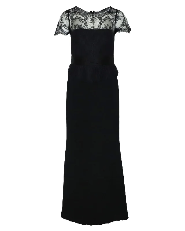 Take Advantage Marchesa Notte Lace Gown in Black Polyester